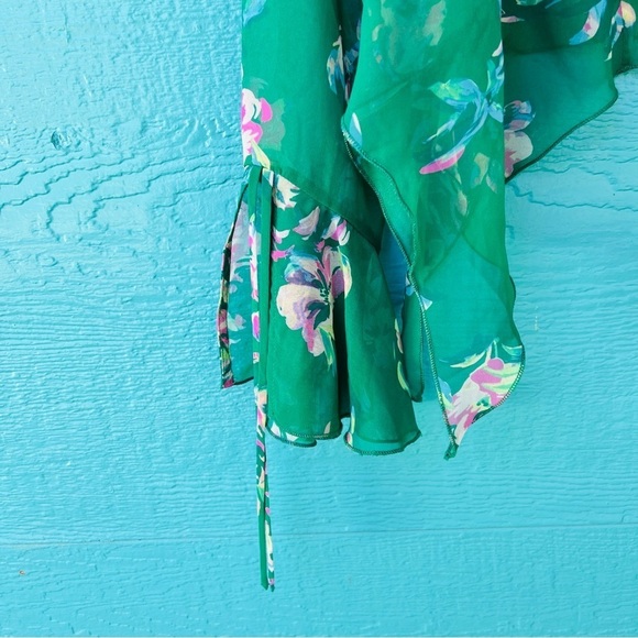 LOVERS & FRIENDS X RACHEL KIERNAN ROMANTIC FLOWY GREEN FLORAL TOP SIZE SMALL - Picture 10 of 11